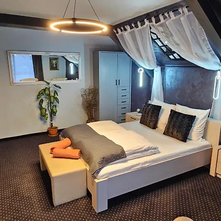 Ilmar House Villa *