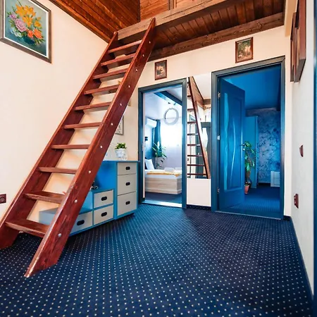 Villa Ilmar House *