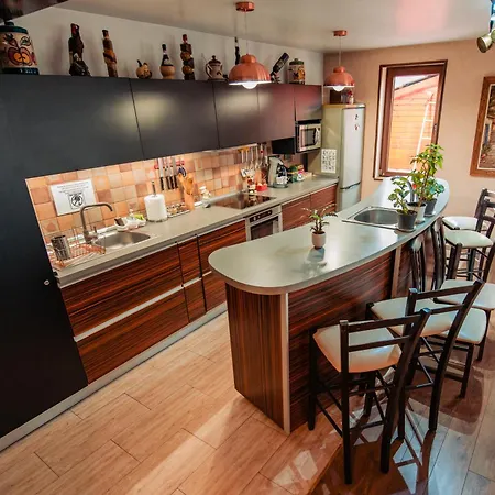 Ilmar House Villa *